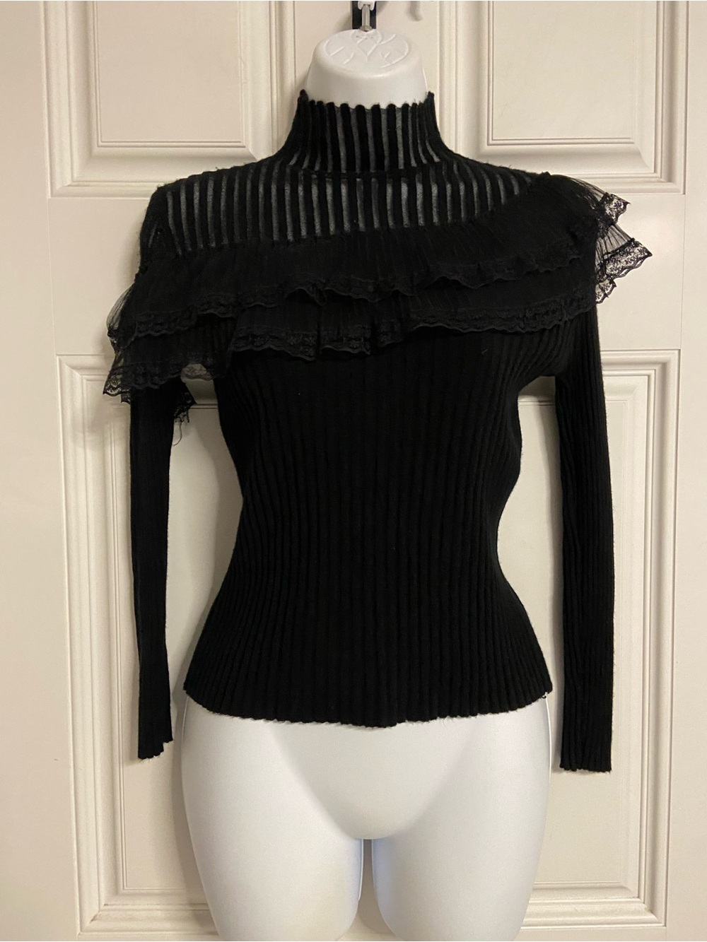 T43a- MALUBA Black WITCHY GOTH Mock Neck Lace Ruffle Trim Knit Pullover Top